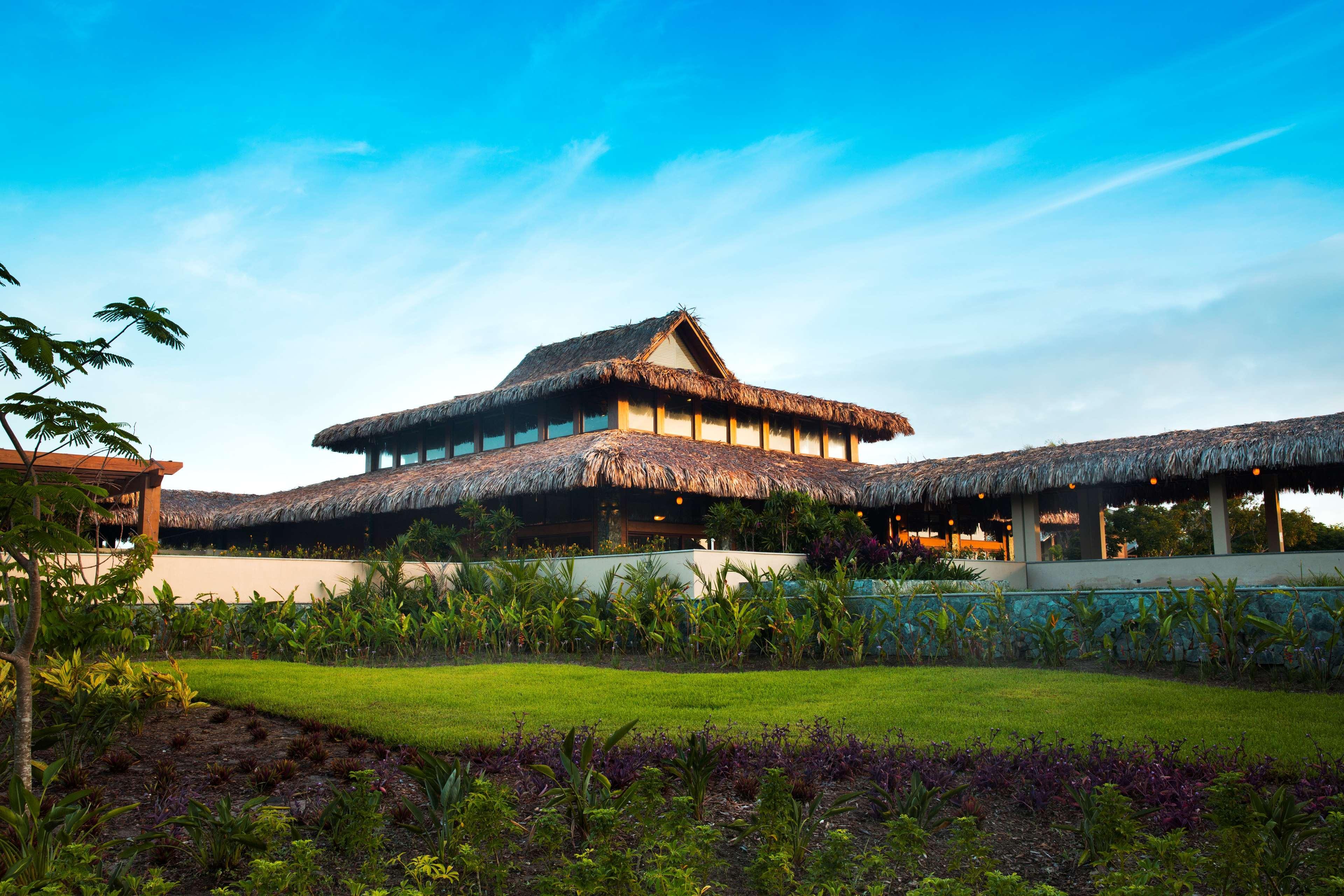 Indura Beach & Golf Resort Curio Collection By Hilton Tela Exteriér fotografie
